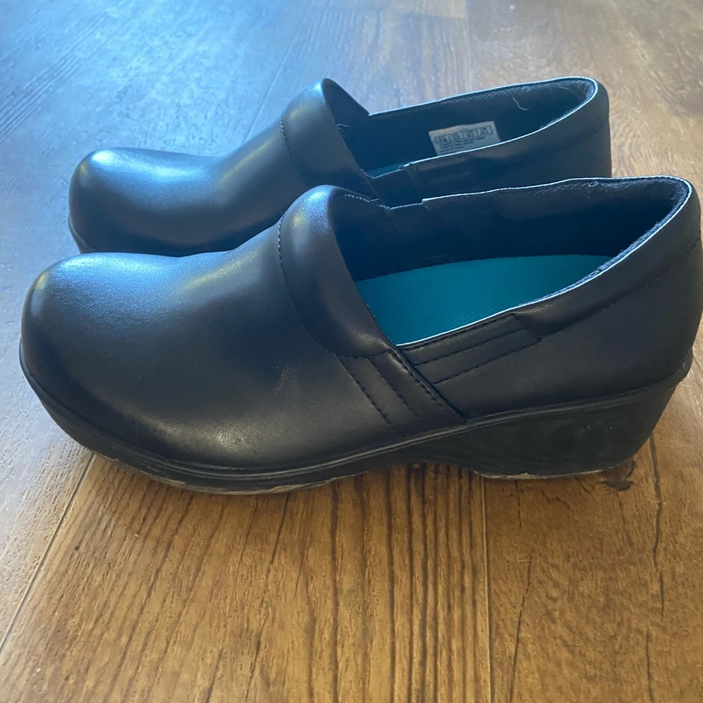 Dr.Scholls work shoes